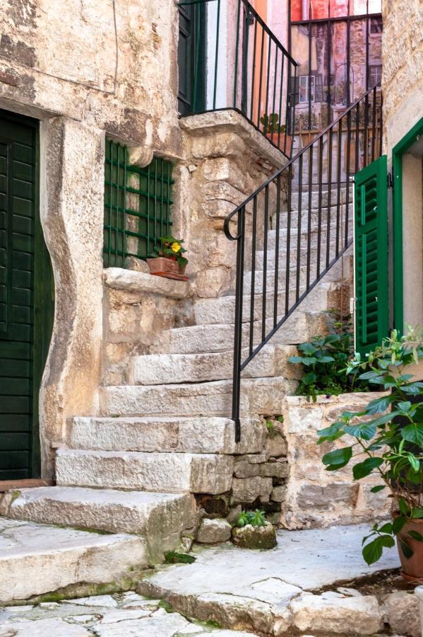 Monterosso City Center Daire Rovinj Dış mekan fotoğraf